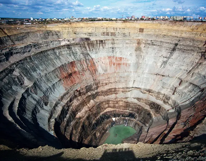 Кимберлитовая трубка “Зарница”