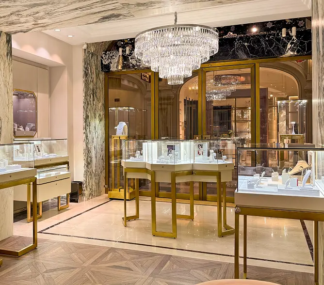 Салон MIUZ Diamonds в ГУМе