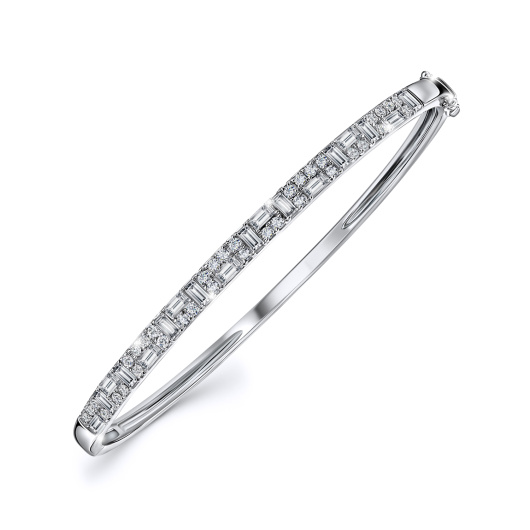 Браслет жесткий с бриллиантами