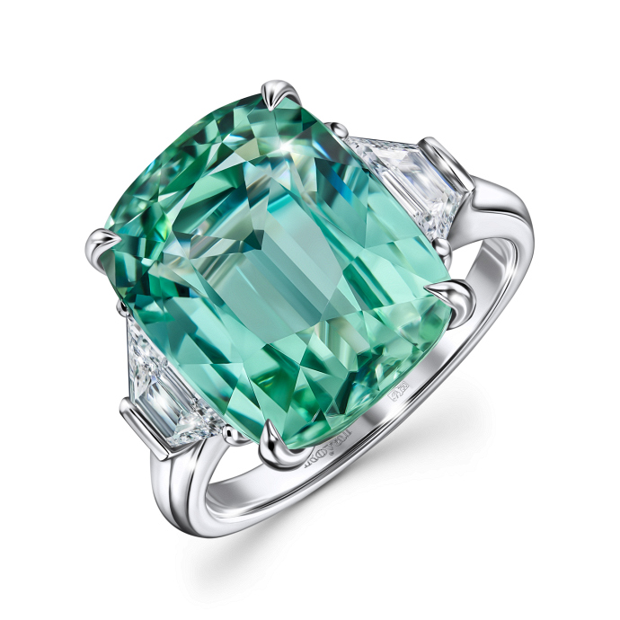 Кольцо с бриллиантами и турмалином - фото 1 Кольцо с бриллиантами и турмалином - фото 1