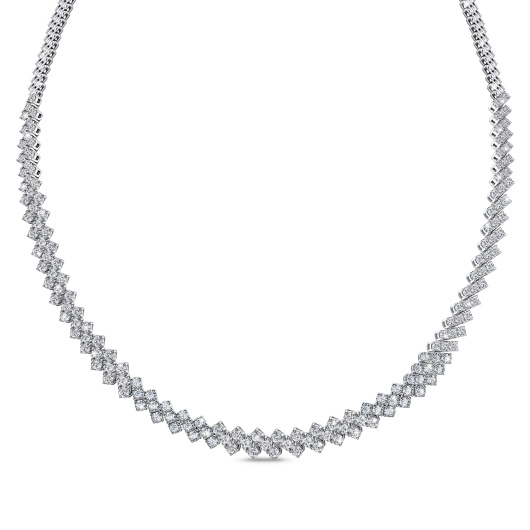 Колье с бриллиантом