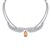 Колье с бриллиантом - фото 1