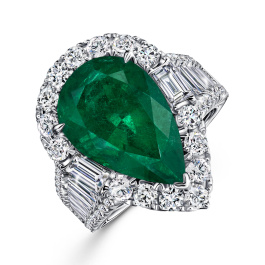 Кольцо с бриллиантами и изумрудом
