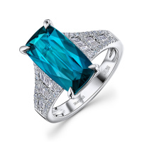 Кольцо с бриллиантами и турмалином - фото 1 Кольцо с бриллиантами и турмалином - фото 1