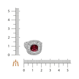 Кольцо с бриллиантами и рубином