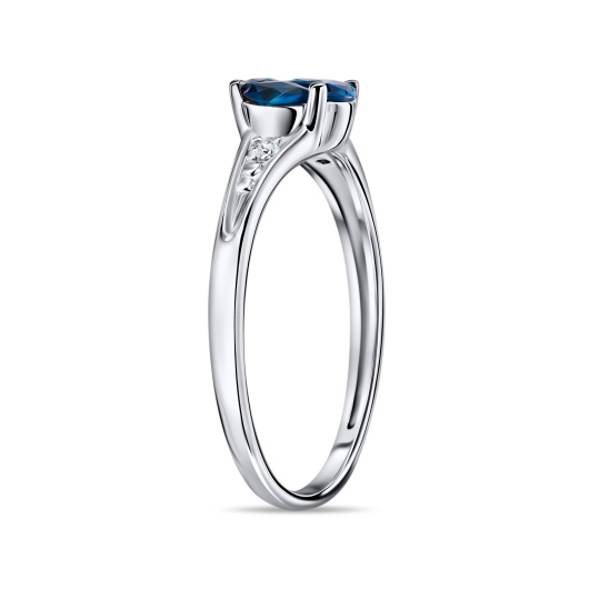 Кольцо с бриллиантами и сапфирами