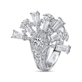 Кольцо с бриллиантом