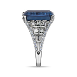 Кольцо с бриллиантами, лондон топазом и цветными сапфирами