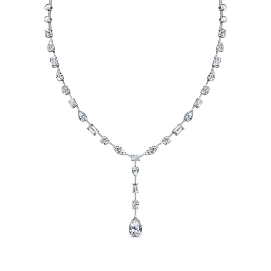 Колье с бриллиантом