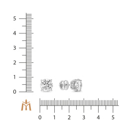 Серьги с бриллиантом