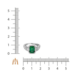Кольцо с бриллиантами и изумрудом