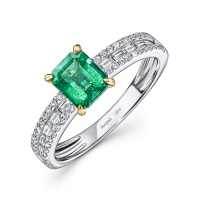 Кольцо с бриллиантами и изумрудом - фото 1