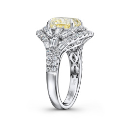 Кольцо с бриллиантами