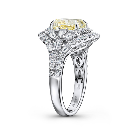 Кольцо с бриллиантами