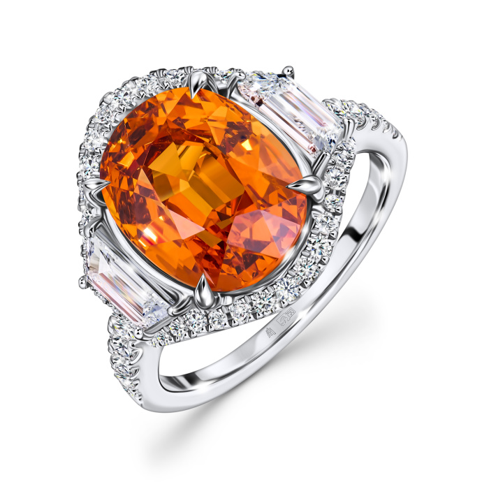 Кольцо с бриллиантами и спессартином - фото 1 Кольцо с бриллиантами и спессартином - фото 1