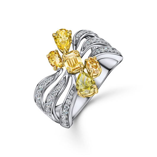 Кольцо с бриллиантами и облагороженными бриллиантами