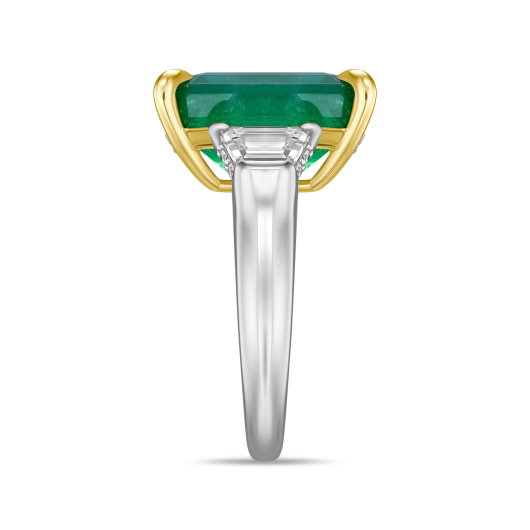 Кольцо с бриллиантами и изумрудом