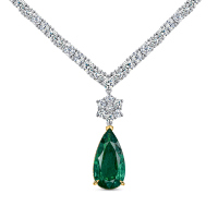 Колье с бриллиантами и изумрудом - фото 1 Колье с бриллиантами и изумрудом - фото 1