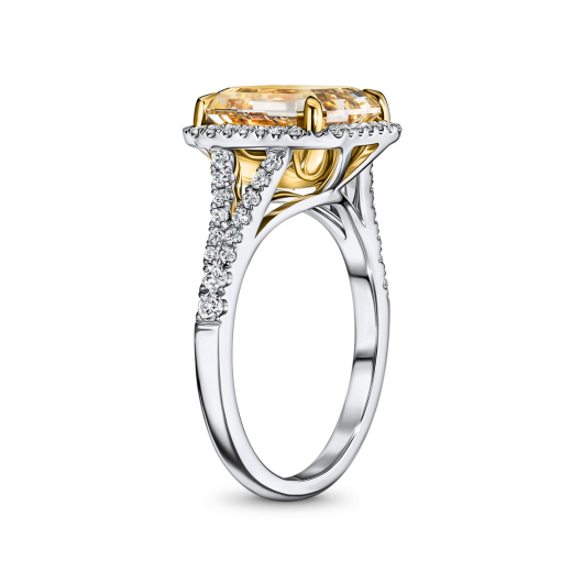 Кольцо с бриллиантами