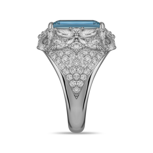 Кольцо с аквамарином и бриллиантами