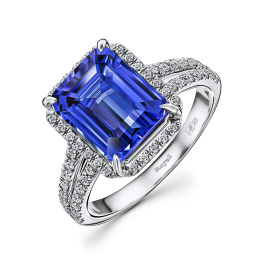 Кольцо с танзанитом и бриллиантами