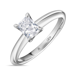 Кольцо с бриллиантом