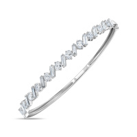 Браслет жесткий с бриллиантом - фото 1 Браслет жесткий с бриллиантом - фото 1