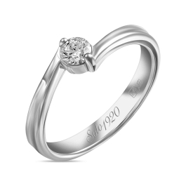 Кольцо с бриллиантом