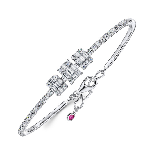 Браслет жесткий с бриллиантами и рубином