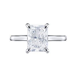 Кольцо с бриллиантом