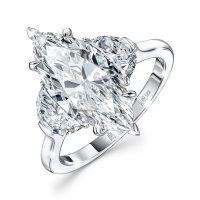 Кольцо с бриллиантом - фото 1