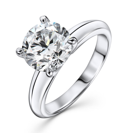 Кольцо с бриллиантом