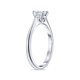 Кольцо с бриллиантами