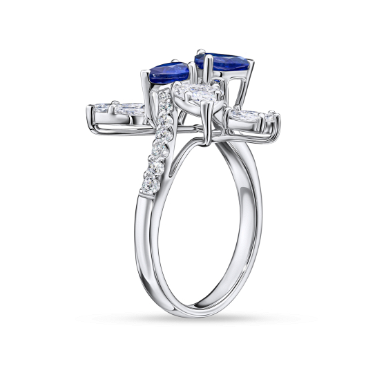 Кольцо с бриллиантами и сапфирами