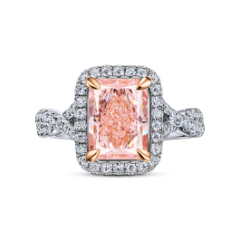 Кольцо с бриллиантом