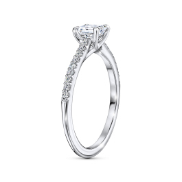 Кольцо с бриллиантами