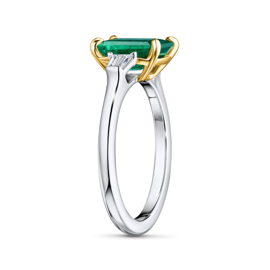 Кольцо с бриллиантом и изумрудом