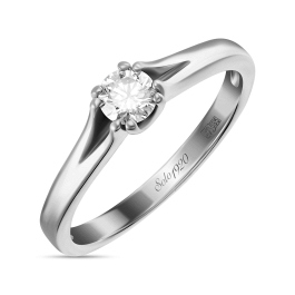 Кольцо с бриллиантом