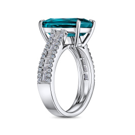 Кольцо с бриллиантами и турмалином