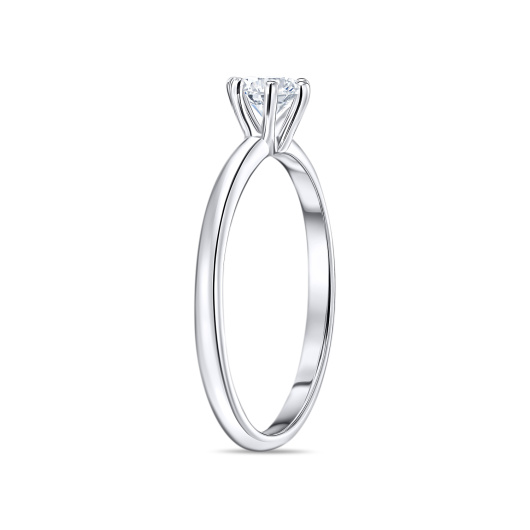 Кольцо с бриллиантом