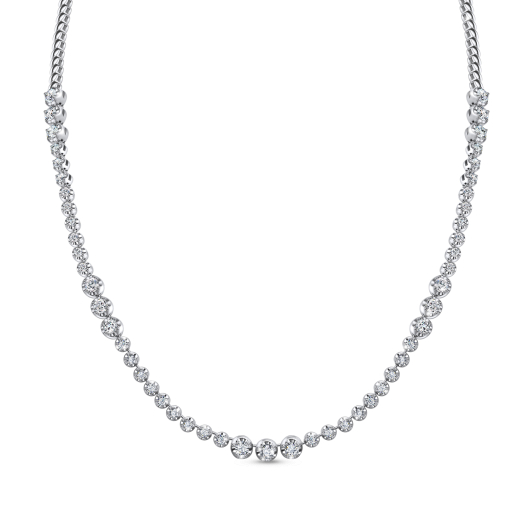 Колье с бриллиантом