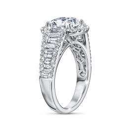 Кольцо с бриллиантами