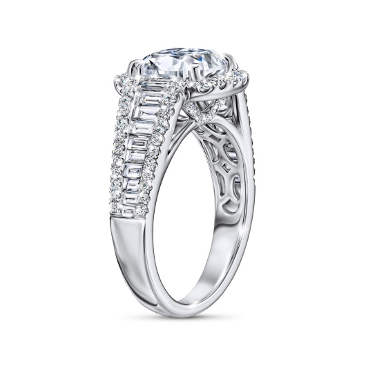 Кольцо с бриллиантами