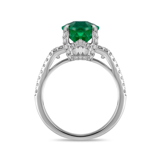 Кольцо с бриллиантами и изумрудом