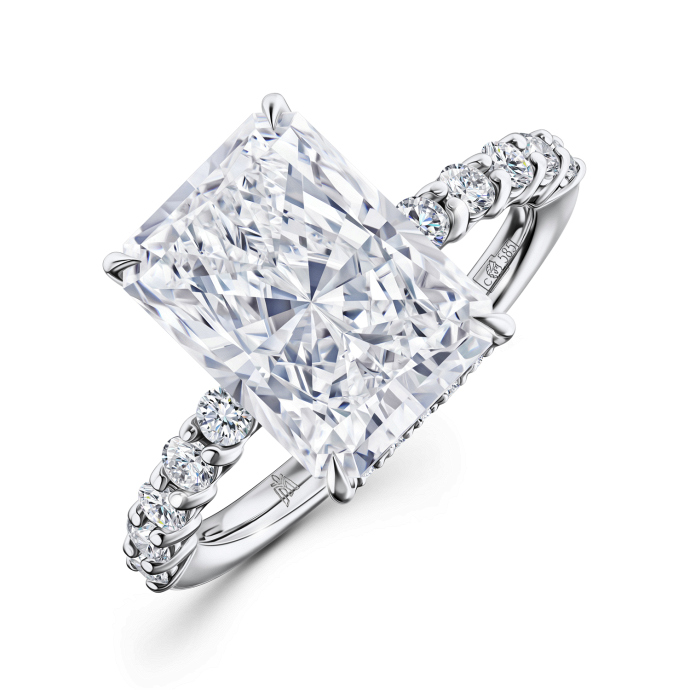 Кольцо с бриллиантом - фото 1